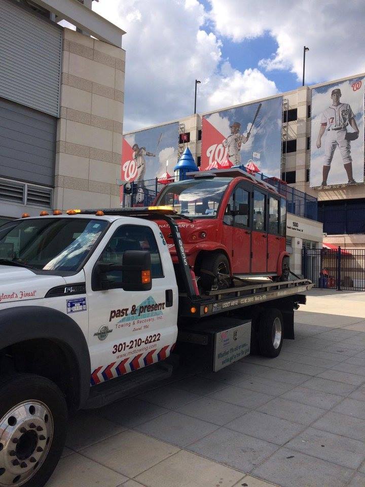 RV Towing by Past & Present Towing & Recovery, Inc.