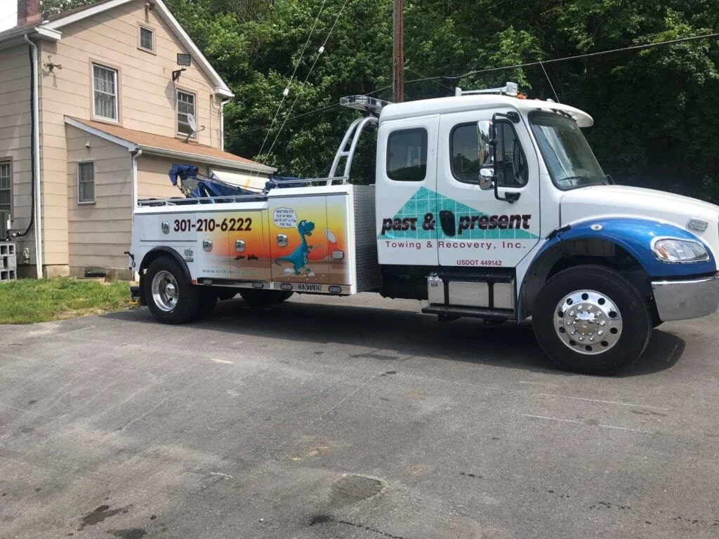 past present towing heavy towing 18558943 1338361849582854 329035877572934420 o