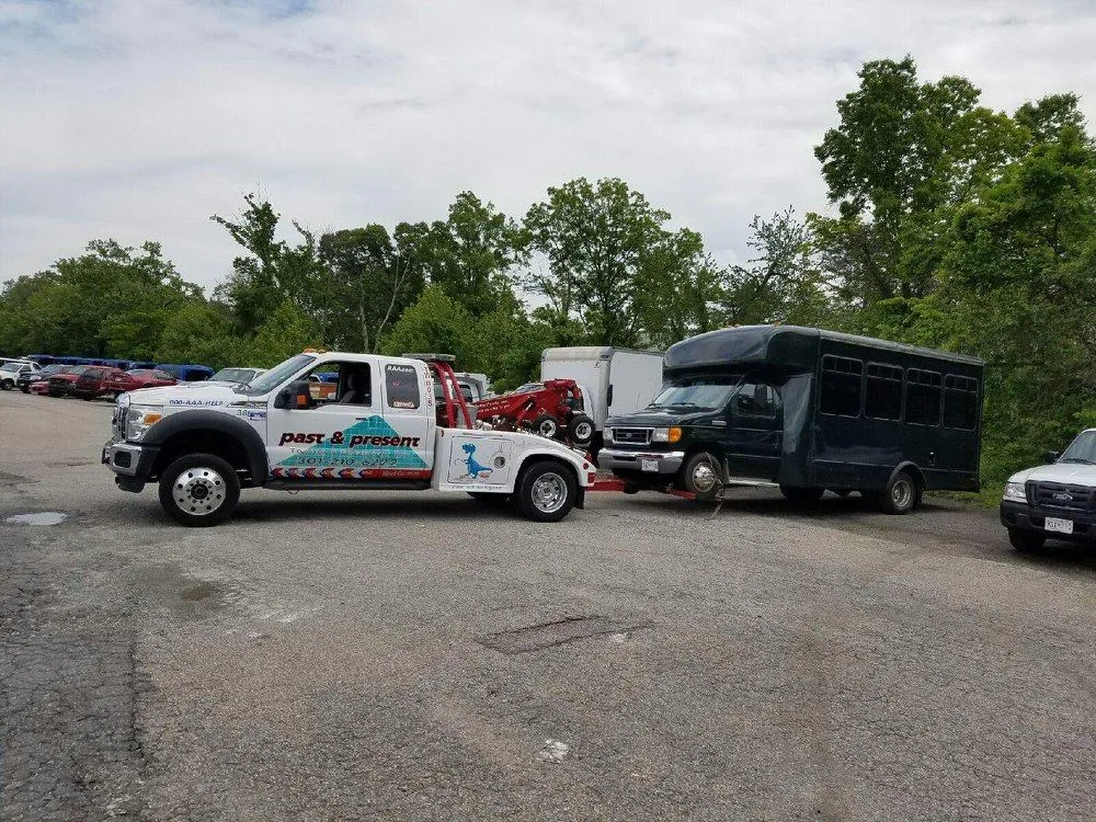 past present towing light duty towing 13517389 1029937000425342 8776408158810275792 o